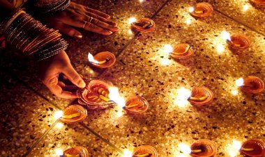 दीपोत्सव : अंतरमन का नेह निचोड़ें, बुझी हुई बाती सुलगाएं, आओ फिर से दिया जलाएं... आओ दिये से दिया जलाएं : हमलोग