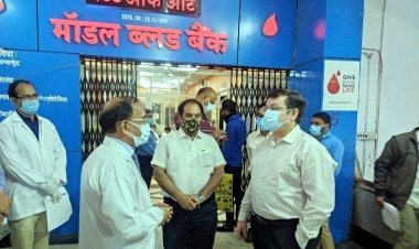 Example of Human Service : मानव सेवा समिति ने MYH इंदौर के मॉडल ब्लड बैंक को तीन माह में 3000 यूनिट पीआरबीसी कराए उपलब्ध