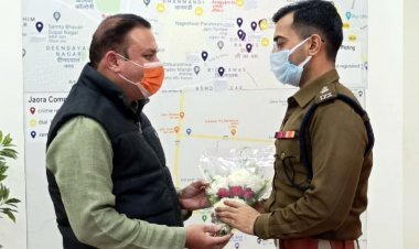 इन्होंने पार कर दी हद : शहर के फुटपाथ व सड़कों पर दुकानदारों की 'मनमानी' का कब्जा, ग्राहक हो रहे परेशान, यातायात भी प्रभावित