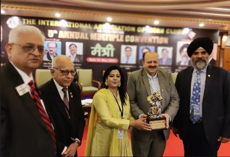 रतलाम की एहतेशाम अंसारी को महिला सशक्तिकरण अवॉर्ड, बेटी बचाओ बेटी पढ़ाओ के क्षेत्र में वर्षभर श्रेष्ठ कार्य के लिए मिला सम्मान