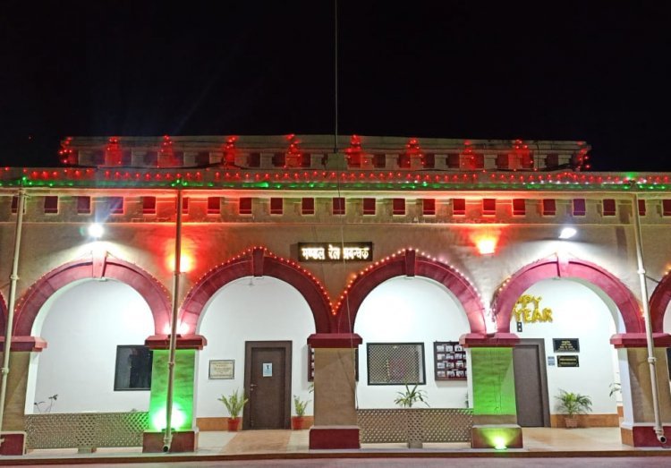 झांसी रेल मंडल के सभी टिकट बुकिंग व रिजर्वेशन काउंटर पर डिजिटल भुगतान की सुविधा शुरू, दो माह में माल लदान में भी किया उल्लेखनीय प्रदर्शन
