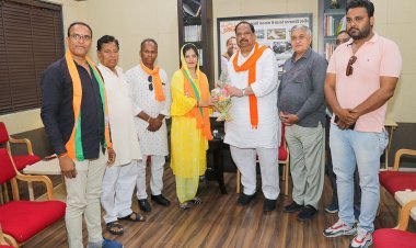 कांग्रेस से नाउम्मीदी मिलने पर शबाना खान ने  5 दिन पूर्व थामा था भाजपा का हाथ, निर्विरोध बन गईं पार्षद, रतलाम विधायक चेतन्य काश्यप ने किया सम्मान