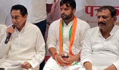 रतलाम से देश-प्रदेश व भाजपा को बहुत कुछ दिया लेकिन उन्होंने इसे कुछ नहीं दिया, मुख्यमंत्री के पास टेलीविजन है व कांग्रेस के पास विजन- कमलनाथ