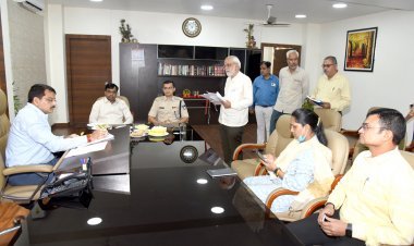संभागायुक्त संदीप यादव ने जल जीवन मिशन के काम का निरीक्षण व सत्यापन करने का दिया निर्देश, महिला स्व सहायता समूह के कैफे की सराहना की