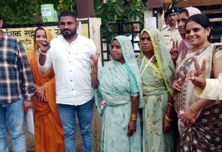 रतलाम जिला पंचायत पर भाजपा का कब्जा, लालाबाई बनीं अध्यक्ष, उपाध्यक्ष पद पर जयस व कांग्रेस समर्थित केशूराम हुए निर्वाचित