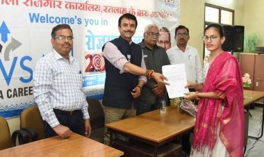 रोजगार मेले से जॉब पाने वाले युवा अपनी मेहनत तथा समर्पण से जीवन में आगे बढ़ें : महापौर पटेल