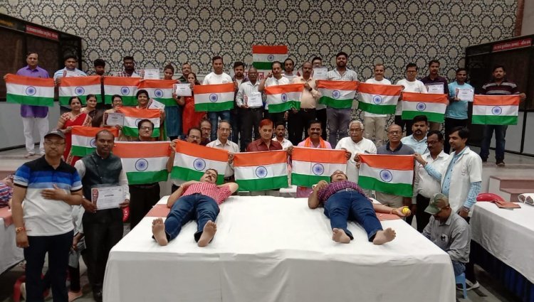 41 यूनिट रक्तदान कर मनाया आजादी का अमृत महोत्सव, समाजसेवी गोविंद काकानी ने किया 98वां रक्तदान, शतक से सिर्फ 2 यूनिट दूर