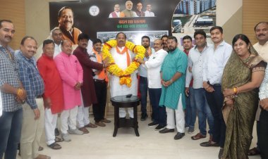 भाजपा आईटी सेल के प्रदेश सह संयोजक पालीवाल व टीम ने विधायक चेतन्य कायश्प का धन्यवाद ज्ञापित किया