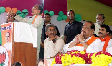 कांग्रेस की हालत ‘इस दिल के टुकड़े हजार हुए, कोई यहां गिरा कोई वहां गिरा’ जैसी- सीएम शिवराज