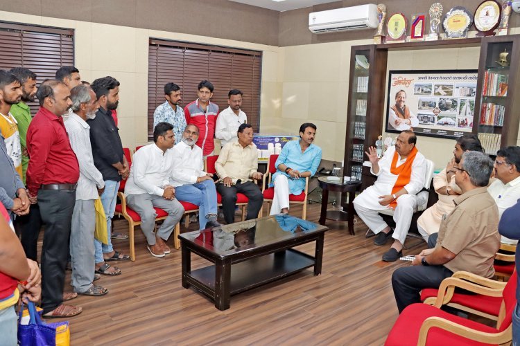 लॉटरी के माध्यम से 55 व्यापारियों को और आवंटित होंगी पटाखा दुकानें - विधायक चेतन्य काश्यप