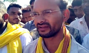 शादी का झांसा देकर जयस नेता कमलेश्वर डोडियार कर रहा था बलात्कार, पीड़िता का फोटो वायरल किया, जान से मारने की धमकी भी दी, FIR दर्ज