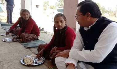 अचानक स्कूल पहुंचे विधायक मकवाना ने मध्याह्न भोजन की गुणवत्ता को लेकर किया सवाल तो बच्चों ने दिया यह जवाब, देखें वीडियो