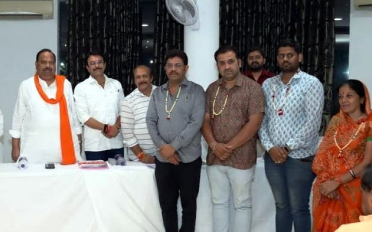 भाजपा पार्षद दल की बैठक में भदौरिया नेतापक्ष, कामरेड सचेतक, राठौर उपसचेतक व सोमानी को कोषाध्यक्ष चुना गया