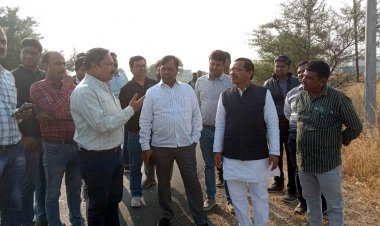 सुराज कॉलोनी की जमीन देख विधायक मकवाना बोले- ‘धन्यवाद शिवराज ! आपके कारण यहां होगा गरीबों का (सु)राज’, कलेक्टर को यह सुझाव भी दिया