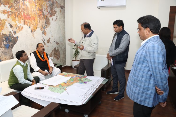 शहर में नई सड़क बनाने के लिए जितने आवश्यक हों उतने ही हटाए जाएं अतिक्रमण, ट्रांसपोर्ट नगर का काम जल्द पूरा करें- विधायक चेतन्य काश्यप