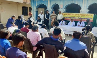 रॉयल हॉस्पिटल का बांगरोद में लगा निःशुल्क चिकित्सा शिविर, 366 लोगों ने लिया चिकित्सा परामर्श