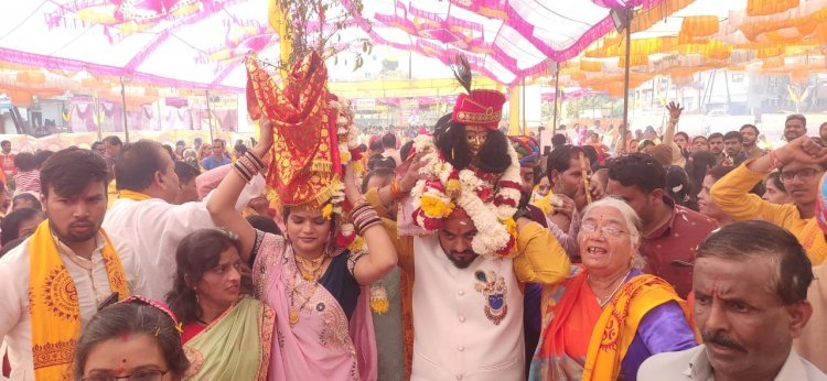 भगवान श्रीकृष्ण व माता तुलसी के विवाह में श्रद्धालु बने बराती, भजनों पर खूब झूमे, सर्वधर्म सम्मेलन में धर्मगुरुओं का हुआ सम्मान