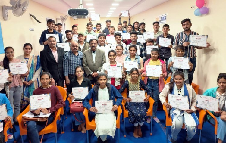 विधार्थी क्रेडाई संस्थान के प्रशिक्षण में प्राप्त ज्ञान का उपयोग करें और स्वयं को भविष्य की चुनौतियों के योग्य बनाएं– प्रो. कटारे