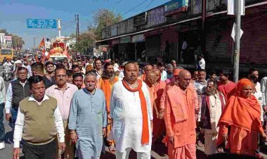 अखण्ड ज्ञान आश्रम में हुई महामण्डलेश्वर स्वामी श्रीश्री 1008 स्वरूपानंदजी महाराज की समाधि, समाधि से पहले शहर में निकली डोल यात्रा