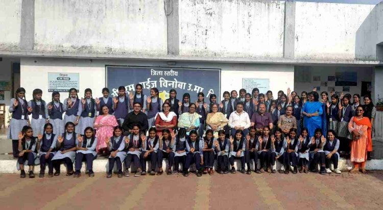 बेटियों ने हाथ में बनाया लाल डॉट और बोलीं- ये दाग अच्छे हैं, पद्मश्री डॉ. लीला जोशी ने उनकी जिज्ञासाएं की शांत