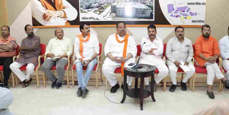 लाडली बहना योजना को लेकर मुख्यमंत्री शिवराज सिंह चौहान का रतलाम में बैठक लेना हमारा सौभाग्य, अधिक से अधिक बहनें हों शामिल- विधायक चेतन्य काश्यप