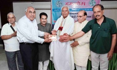 कबीर में कोई द्वैत नहीं, कोई भेद नहीं, वे जैसे भीतर, वैसे ही बाहर- पद्मश्री टिपानिया