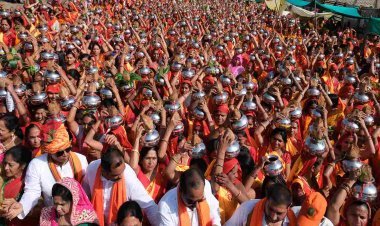 महामंडलेश्वर स्वामी श्री चिदम्बरानंद सरस्वतीजी के सान्निध्य में निकली भव्य कलश यात्रा, धर्ममय हुई रत्नपुरी की पावन धरा