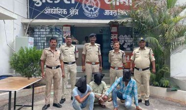 हाईवे के लुटेरे गिरफ्तार : वारदात होने के 24 घंटे के भीतर जावरा पुलिस ने धरदबोचा, लूट के 10 लाख 50 हजार रुपए और मोबाइल बरामद