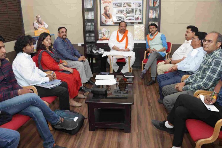 अमृत सागर सौंदर्यीकरण की विधायक काश्यप ने की समीक्षा, गढ़कैलाश मार्ग चौड़ा करने के निर्देश भी दिए