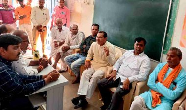 विधायक मकवाना और कलेक्टर सूर्यवंशी ने जानी बिरमावल के ग्रामीणों की समस्याएं, त्वरित निराकरण का निर्देश दिया, गौमाता की पूजा-अर्चना भी की