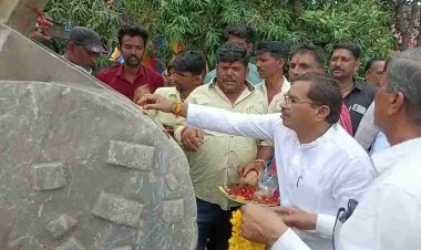 विकास यात्रा : 7 करोड़ 77 लाख रुपए से बनेगी रोजड़का और सेवरिया के बीच डामर सड़क, विधायक दिलीप मकवाना ने किया भूमि पूजन