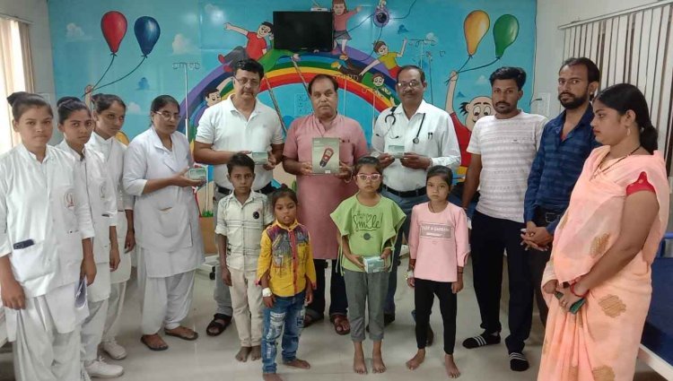 डे केयर सेंटर पर मना विश्व सिकलसेल दिवस, समाजसेवी गोविंद काकानी पहुंचे ते पल भर में दूर हो गईं समस्याएं, खिल उठे बच्चों के चेहरे