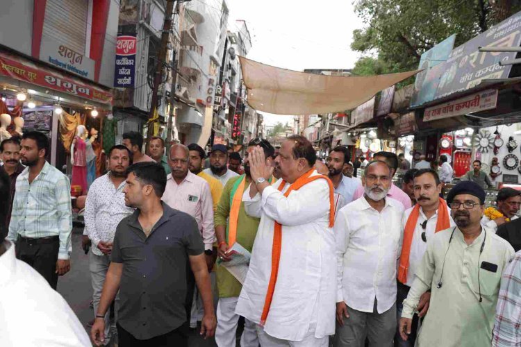 भाजपा का महासंपर्क अभियान : विधायक चेतन्य काश्यप ने घर-घर दस्तक देकर पहुंचाया प्रधानमंत्री मोदी का संदेश, हाथ जोड़कर देश में फिर भाजपा सरकार बनाने का आह्वान