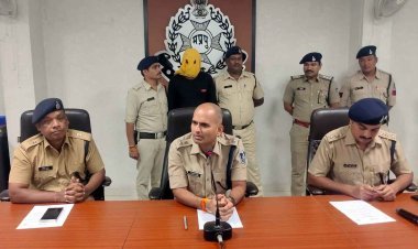 रतलाम पुलिस को सफलता : बस स्टैंड पर खड़ा था युवक, तलाशी ली तो मिल गई डेढ़ लाख की ब्राउन शुगर, गिरफ्तार
