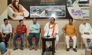 आजादी का अमृत महोत्सव के तहत होंगे विभिन्न आयोजन, विधायक काश्यप ने कहा- हर घर पर तिरंगा फहराना सुनिश्चित करें