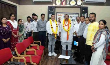 अतिथि विद्वानों ने विधायक काश्यप का स्वागत कर दिया धन्यवाद, जनभागीदारी समिति अध्यक्ष करमचंदानी व प्राचार्य मिश्रा से चर्चा कर दिए थे वेतन बढ़ाने के निर्देश