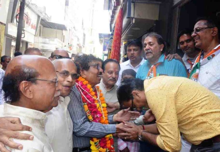 रतलाम शहर के इस प्रत्याशी ने कहा कि मरते दम तक करूंगा रतलामवासियों की सेवा, आप भी जान लीजिए किसने किया ऐसा वादा