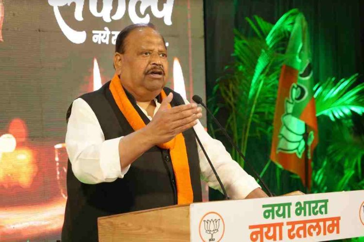 ये दीवाली हैं संकल्पों वाली : रतलाम की खुशहाली के 25 संकल्पों के साथ भाजपा प्रत्याशी चेतन्य काश्यप के संकल्प-पत्र का विमोचन