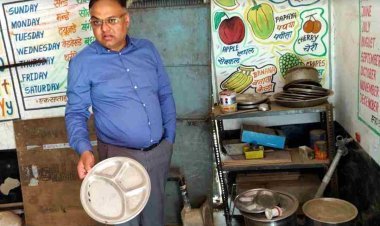 अव्यवस्थाओं का स्कूल ! प्राचार्य 14 दिन से गायब, कैशबुक व डॉक्यूमेंट अस्त-व्यस्त, मध्याह्न भोजन भी घटिया, DM ने राजसात किया वेतन, 2 वेतनवृद्धि भी रोकी