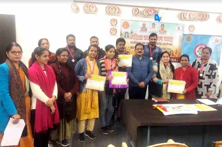 बेटी बचाओ बेटी बढ़ाओ अभियान के तहत महिला सशक्तिकरण सप्ताह शुरू, विशिष्ट उपलब्धि के लिए बेटियों का किया सम्मान