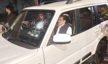 दिल्ली-मुंबई एक्सप्रेस वे असुरक्षित ! पूर्व विधायक एवं भाजपा नेता दिलीप मकवाना के वाहन पर पथराव, पूर्व विधायक बोले- यह चिंताजनक है