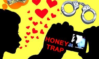 राहत इंदौरी ने कहा था- बुलाती है मगर जाने का नहीं... व्यापारी संदीप कसेरा ने नहीं मानी सलाह और बन गया अश्लील वीडियो, दो ब्लैकमेलर गिरफ्तार, महिला फरार