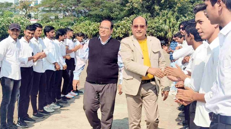 रॉयल कॉलेज खेल महोत्सव में क्रिकेट टूर्नामेंट प्रारम्भ, 32 टीमें मैदान में दिखाएंगी दम, चेयरमैन गुगालिया बोले- खेलों से स्वस्थ रहता है तन-मन