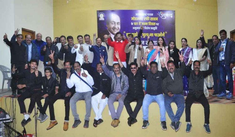 रतलाम के बहुत बड़े शून्य को भरने का काम कर रही ‘अनुनाद’ संस्था- डॉ. मुरलीधर चांदनीवाला