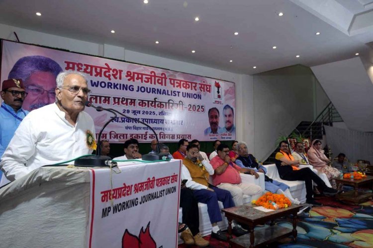 बात पत्रकार एकता की ! पत्रकारों की कलम इतनी पैनी हो कि नेता और अधिकारी गलत काम करने से हिचकें- हिम्मत कोठारी