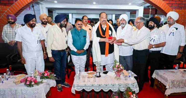 श्री गुरु तेग बहादुर एकेडमी में हुआ वार्षिक खेल उत्सव का भव्य आयोजन, मंत्री चेतन्य काश्यप ने कहा- नए आयाम स्थापित कर रही एकेडमी