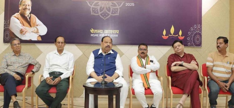 खेल संयोजक दीप मिलन : बच्चों को खेल मैदान तक लाना ही खेल चेतना मेला का उद्देश्य- कैबिनेट मंत्री चेतन्य काश्यप