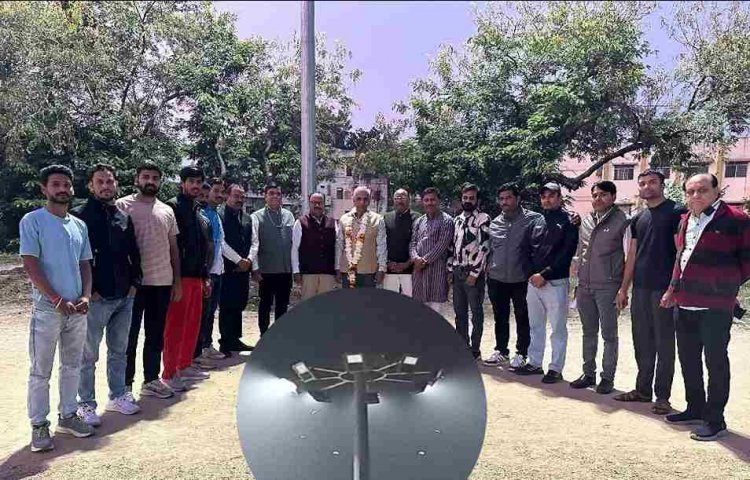 PM कॉलेज ऑफ एक्सिलेंस के खेल मैदान में लगी हाईमास्ट लाइट, अब खिलाड़ी रात में भी कर सकेंगे प्रैक्टिस