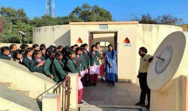 शैक्षणिक भ्रमण : आकाशगंगा उतरी ज़मीन पर, चंद्रमा आया सूर्य और पृथ्वी के बीच, किरचॉफ का नियम और पाइथागोरस की प्रमेय समझना हुआ आसान