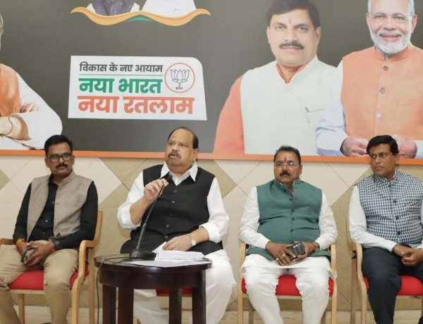 पत्रकार वार्ता : विकसित मध्य प्रदेश के संकल्प के साथ सर्व वर्ग का कल्याण करने वाला है प्रदेश का बजट -कैबिनेट मंत्री चेतन्य काश्यप